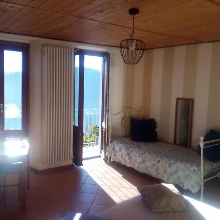 Giardino Sul Lago فندق مبيت وإفطار فيربانيا