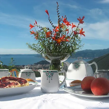 Giardino Sul Lago Bed & Breakfast Verbania