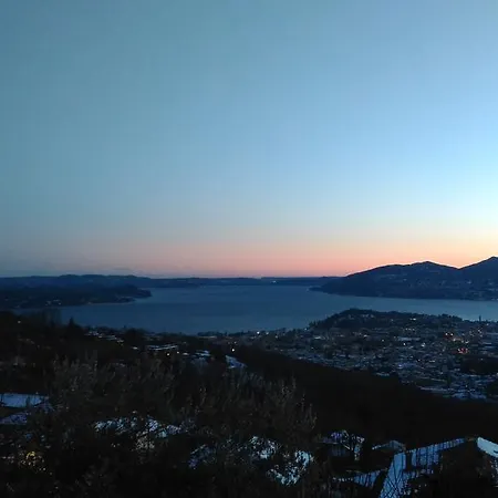 Giardino Sul Lago Bed & Breakfast *